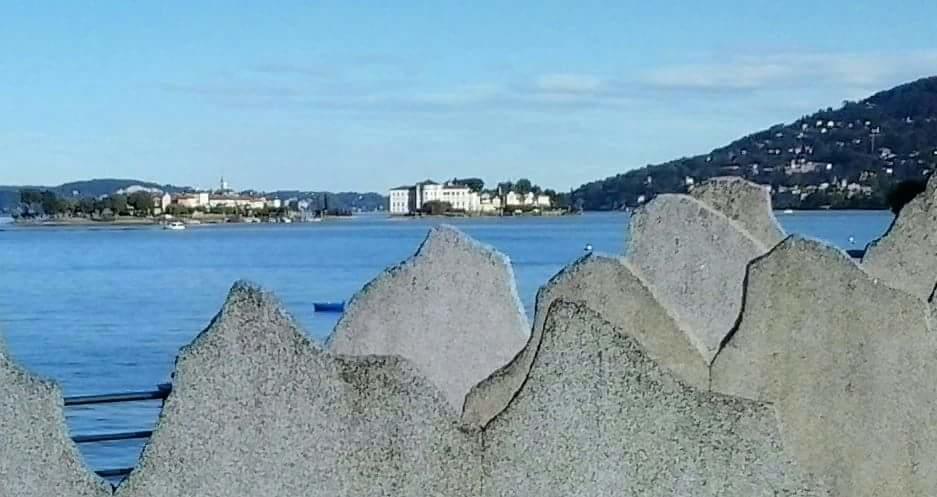 Lake Maggiore Hotel Elvezia מראה חיצוני תמונה